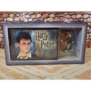 Harry Potter Postcard Book with Limited Edition Harry Potter Figure #A93